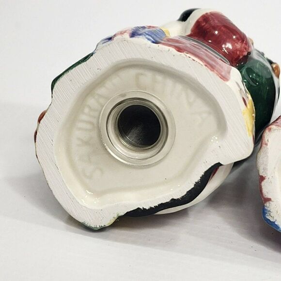 Debbie Mumm 4.75" Handpainted Sakura Magic of Santa Salt & Pepper Shakers - Picture 8 of 10